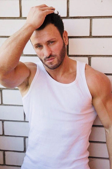 RICHI ➨ Stripper aus Neuss ✓ Gogo- und Stripshows in NRW ✓